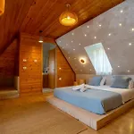 Restaurant Alpet 4* ثيث