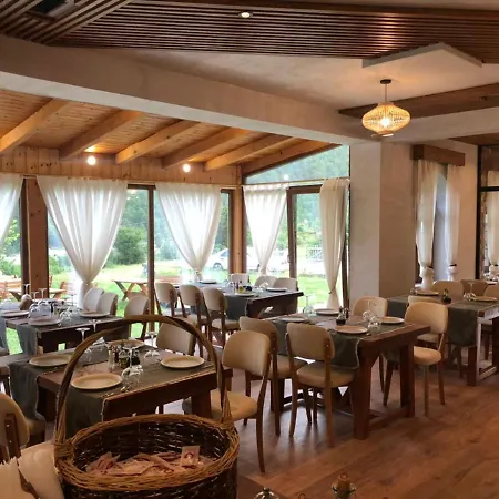 Restaurant Alpet Szálloda Theth