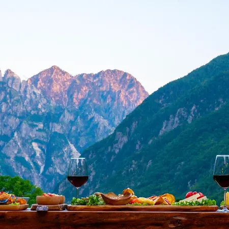 Restaurant Alpet فندق