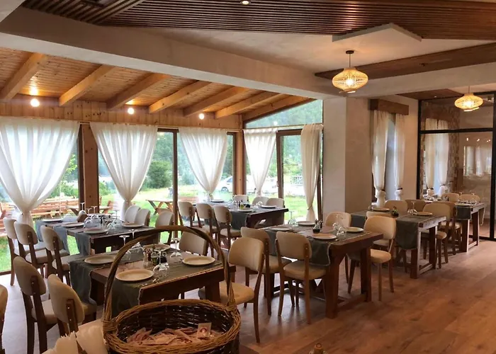 Restaurant Alpet Hotel Theth